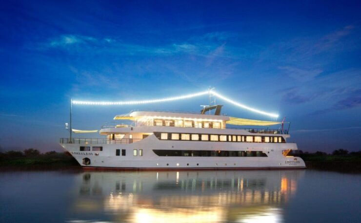 Antalya: Limitless Deluxe Motor Yacht - Experience