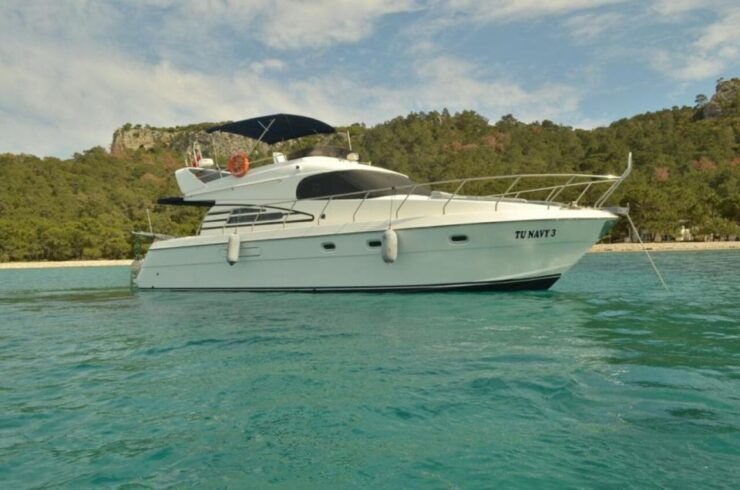 Antalya: Private Yacht Tour With 3 Swim Stops and Lunch - Experience Highlights