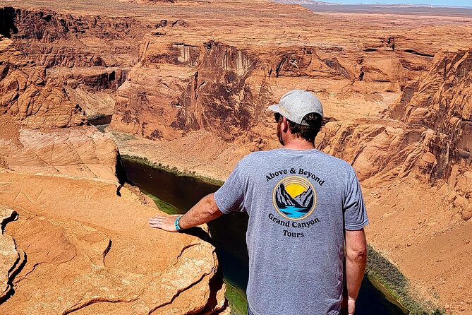 Antelope Canyon and Horseshoe Bend Daily Tour From Flagstaff - Horseshoe Bend Experience