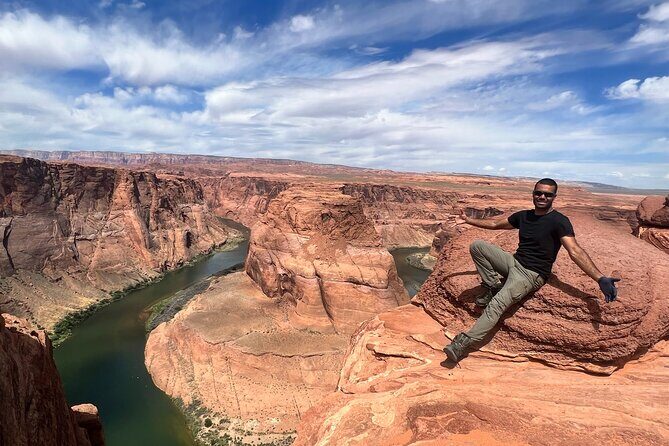 Antelope Canyon Horseshoe Bend Small Group Tour from Las Vegas - FAQ