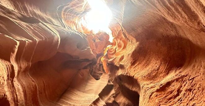 Antelope Canyon/Horseshoe Bend Small Group Tour - Small-Group Tour and Accessible Hiking Trail
