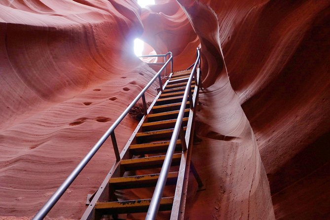 Antelope Canyon Luxury Private Tour From Las Vegas - Tour Experience