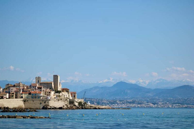 Antibes/Cannes/St Paul de Vence Half-day excursion with car & guide - FAQ
