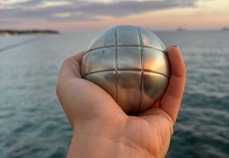 Antibes : Play Pétanque by the sea with a passionate host - What is the Pétanque Tour in Antibes?