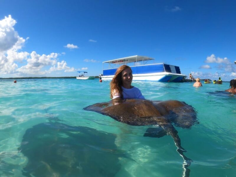 Antigua: Stingray City Experience with Round-Trip Transfer - FAQ