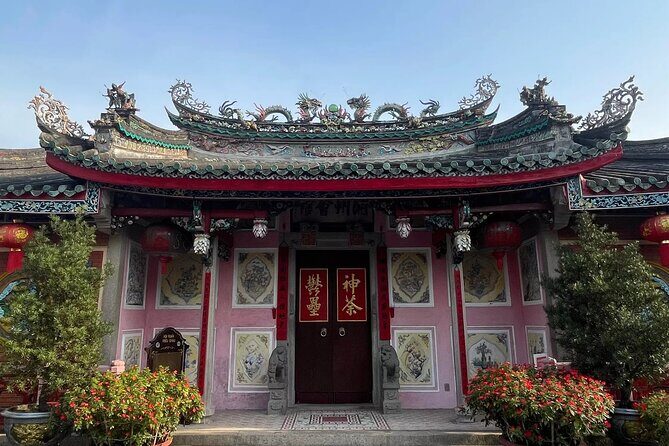 Antique Wells to French Facades: Self-Guided Hoi An Old Town Tour - Exploring Hoi An’s Layers of History