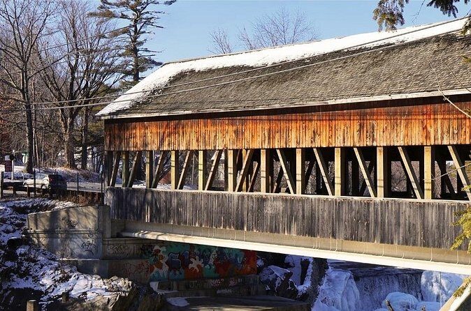 Antiques and Artisans: A Woodstock to Windsor Self-Guided Drive - Simon Pearce Glassworks