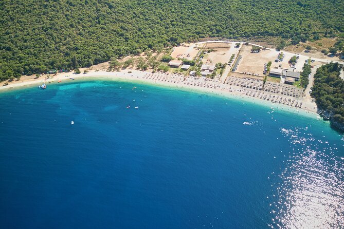 Antisamos Bay: Yellow Submarine Adventures - Authenticity and Reliability of Reviews