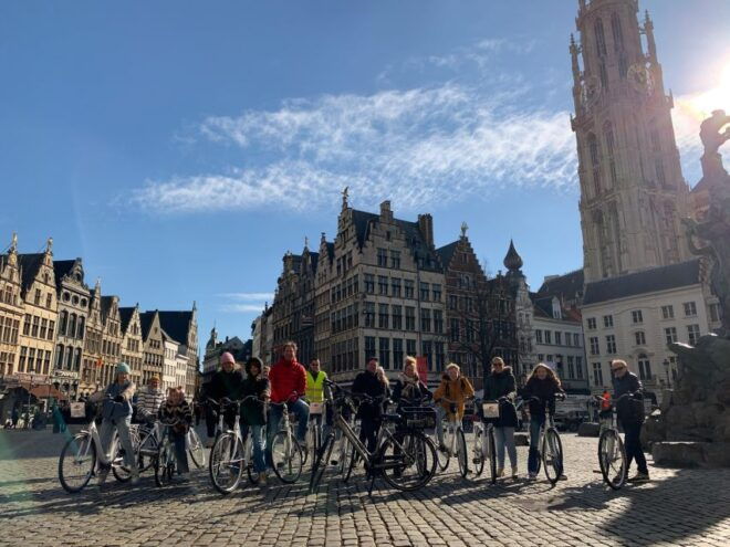Antwerp: City Highlights Group Bike Tour With a Guide - Reservation and Payment