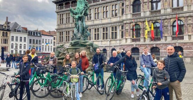 Antwerp: Early Birds Tour - Highlights Biketour 2.5 Hours - Explore the City by Cycling