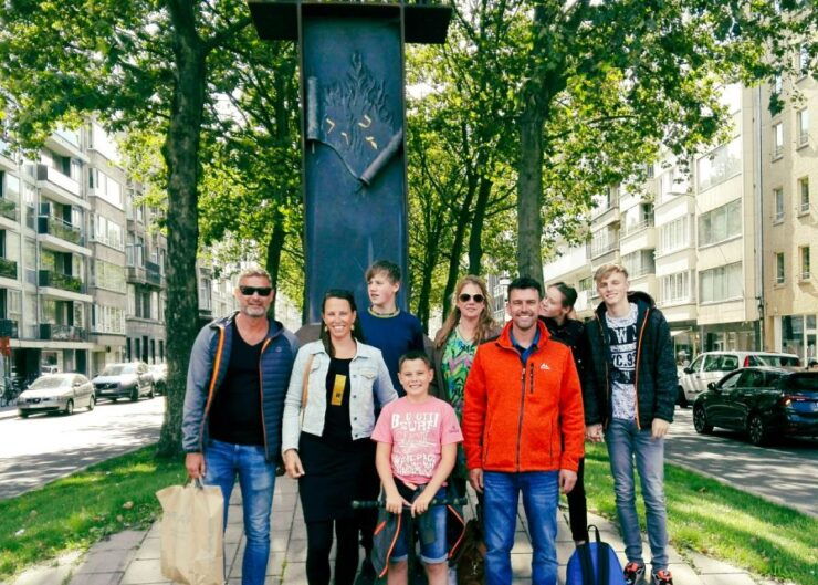 Antwerp: Jewish Neighbourhood Guided Walking Tour - Experience