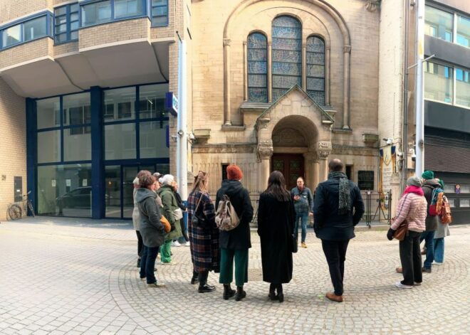 Antwerp: Jewish Neighbourhood Guided Walking Tour - Inclusions