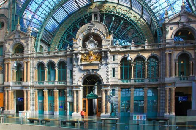 Antwerp - Private Historic Walking Tour - Architectural Highlights