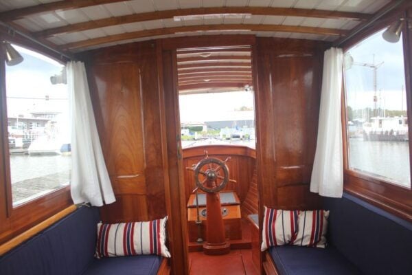 Antwerp: Private Old Harbour Boat Tour Incl. Drinks & Snacks - Common Questions