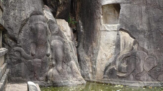 Anuradhapura & Aukana: All Inclusive Tour From Colombo - Visit to Anuradhapura