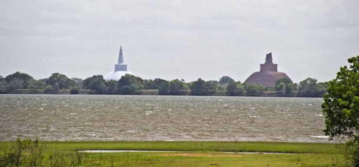 Anuradhapura & Aukana: All Inclusive Tour From Negombo - Experience Highlights