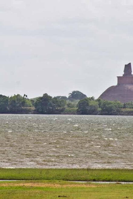 Anuradhapura & Aukana: Private Day Tour From Sigiriya - Key Attractions in Anuradhapura