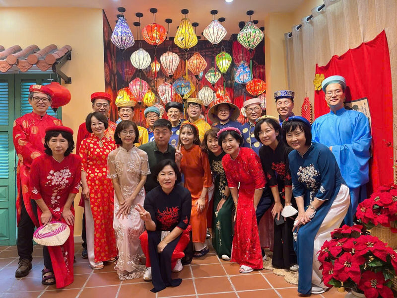 Ao Dai City Tour in Da Nang - Ao Dai first, Da Nang landmarks next
