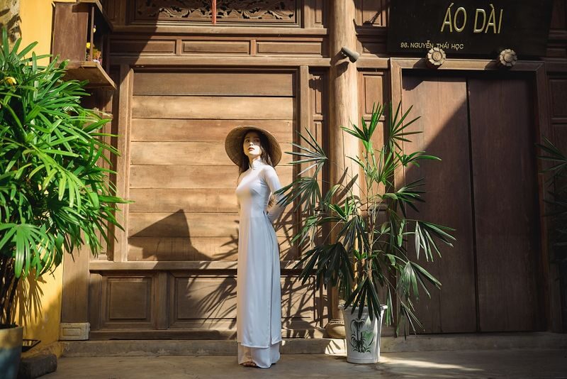 Ao Dai Photoshoot Tour in Hoi An - Timing, comfort and the small print