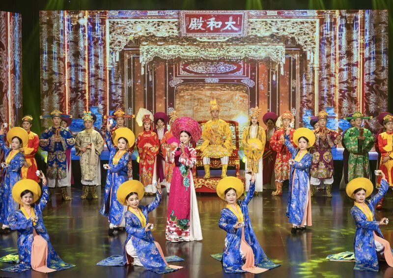 Ao Dai Show Ticket in Da Nang - What makes this show worth considering