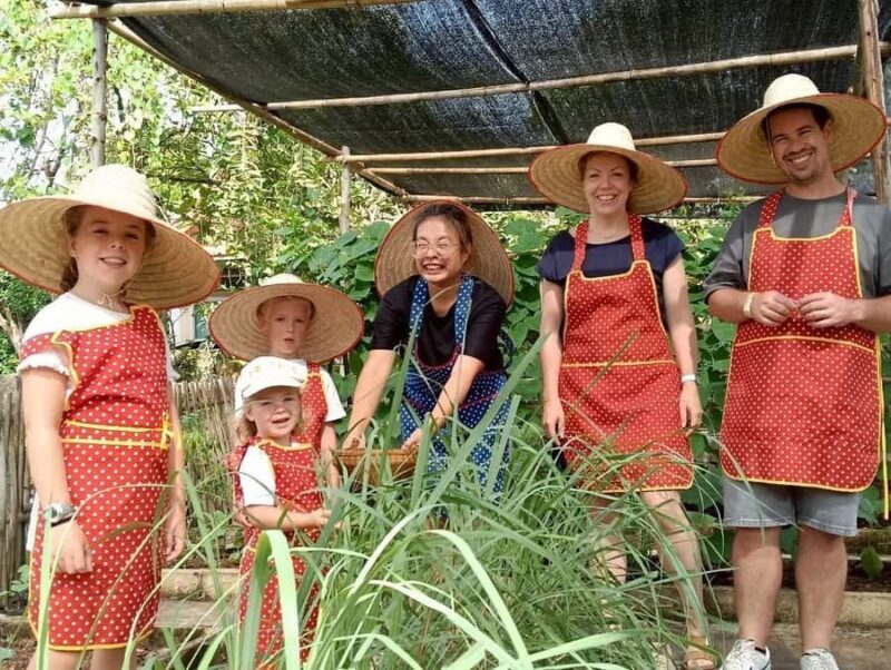 Aonang: Thai Cooking Class with Market & Kitchen Garden Tour - An In-Depth Look at the Experience