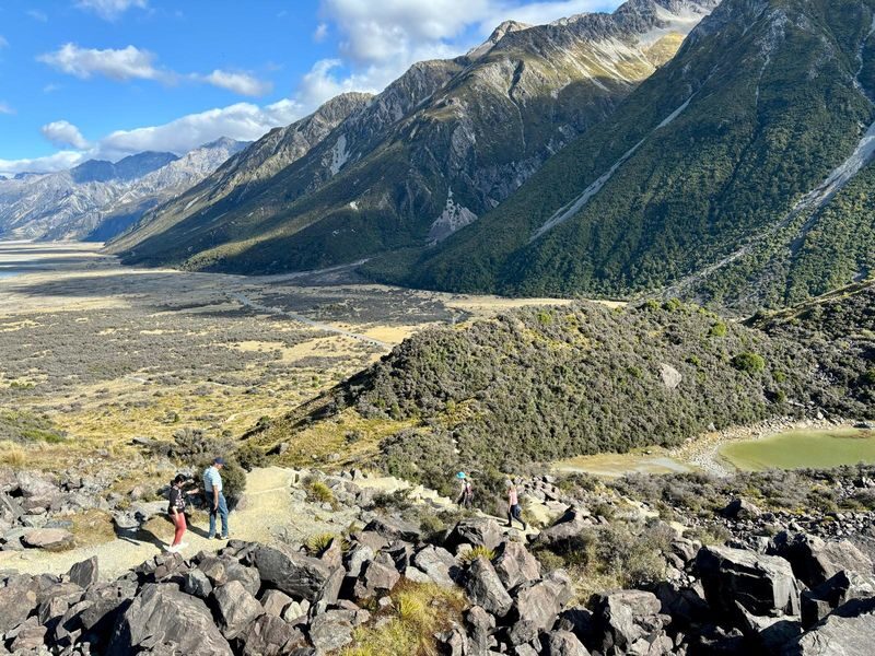 Aoraki Mount Cook & Hooker Valley Full-Day Small Group Tour - Gorge roads, vines and high-country stops