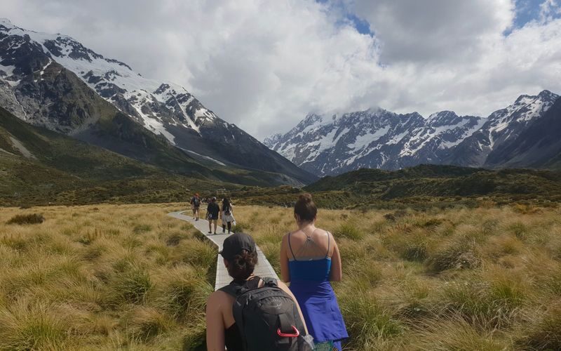 Aoraki Mount Cook & Lake Tekapo One-Day Tour from Christchurch - Guide commentary, snacks and hamburgers