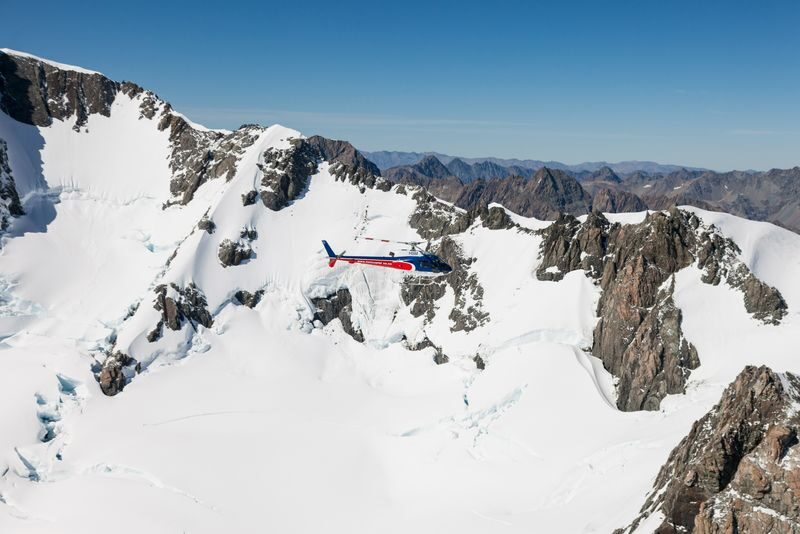 Aoraki Mt Cook Flight Experience with Alpine or Snow Landing - Seeing Aoraki from the air