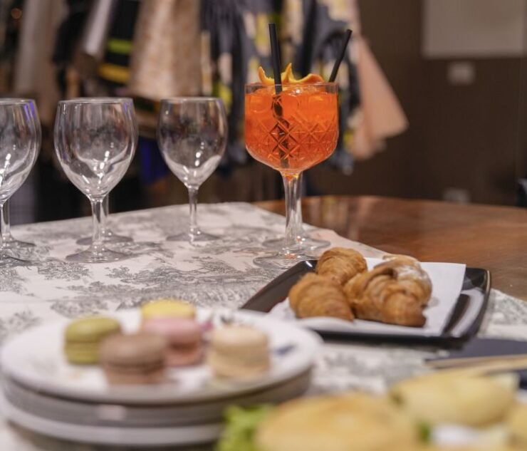 Aperitif in a Fashion Show Room in Milan - Booking Details