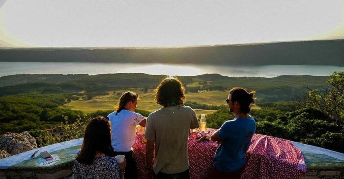 Apero Sunset Over the Lake: Guided Electric Scooter Rides - Important Booking Information