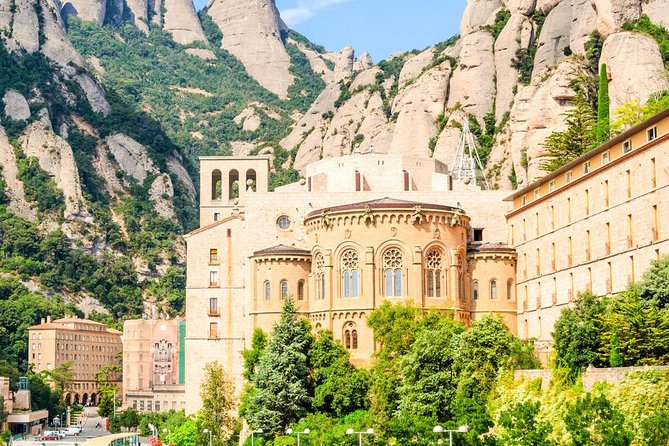 App Montserrat Self-Guided Routes With Audioguide - Discovering Montserrats Natural Wonders