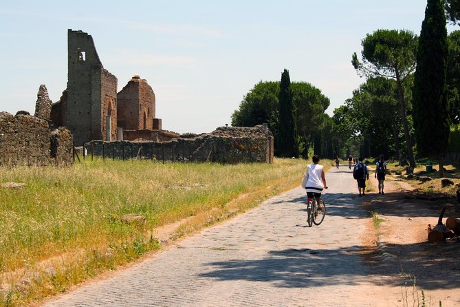 Appian Way on E-Bike: Tour With Catacombs, Aqueducts and Food. - Outstanding Guide and Beautiful Scenery