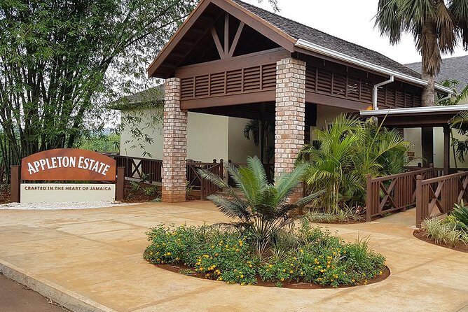 Appleton Estate Rum Tour and Tasting from Kingston - A Closer Look at the Appleton Estate Rum Tour