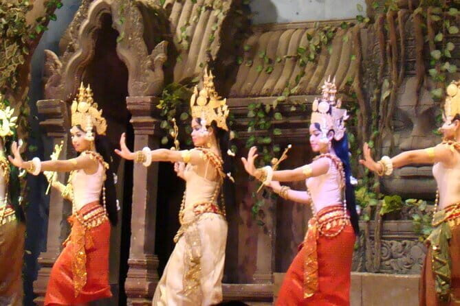 Apsara Dance Performance Including Buffet Dinner and Hotel Pickup - Good To Know