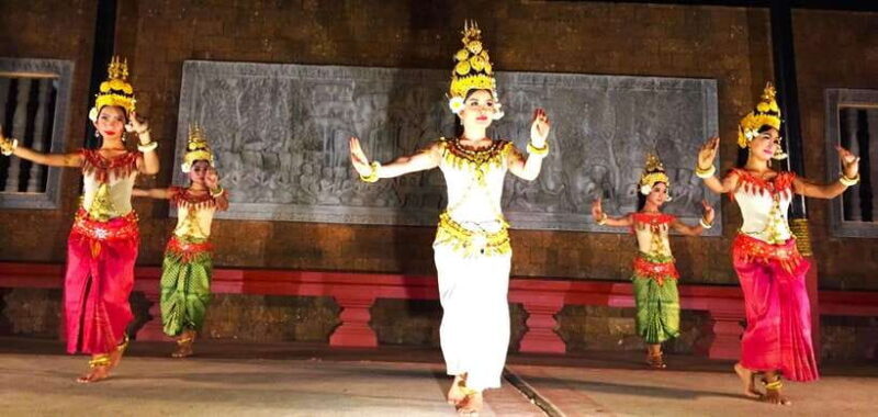 Apsara Dance Show with Dinner by Tuk-Tuk Roundtrip Transfer - Good To Know