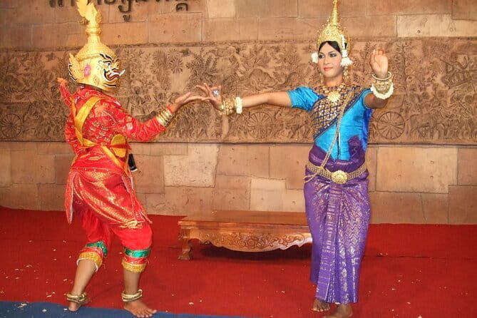 Apsara Dancing Show with Buffet Dinner Free Hotel Pick up - The Experience Detailed