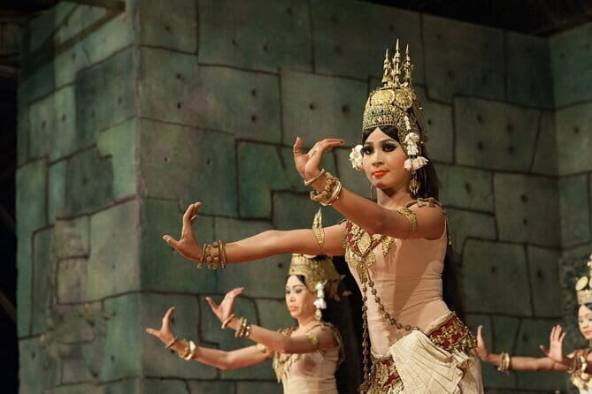 Apsara Dancing Show with Buffet Dinner Free Hotel Pick up - Good To Know