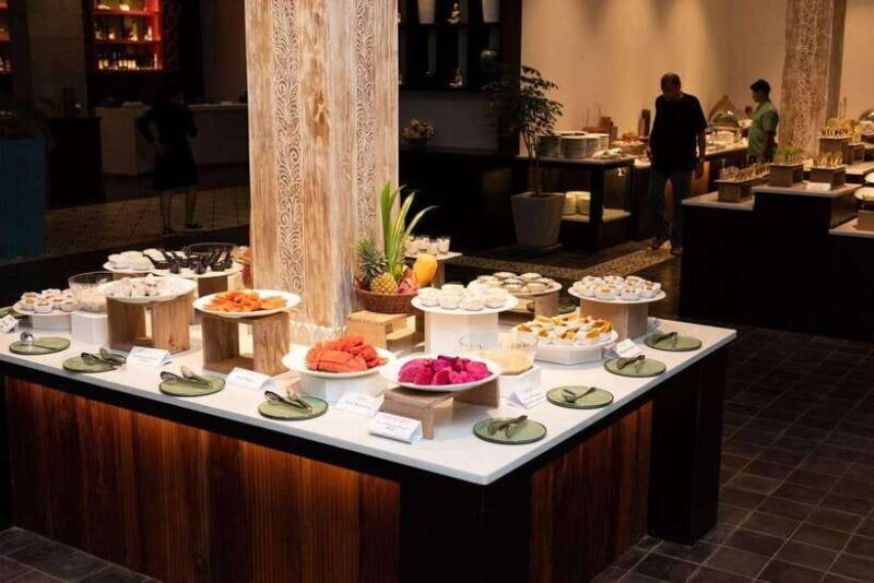 Apsara Performance with Dinner include Pick up & Drop off - Authentic, Entertaining, and Relaxed