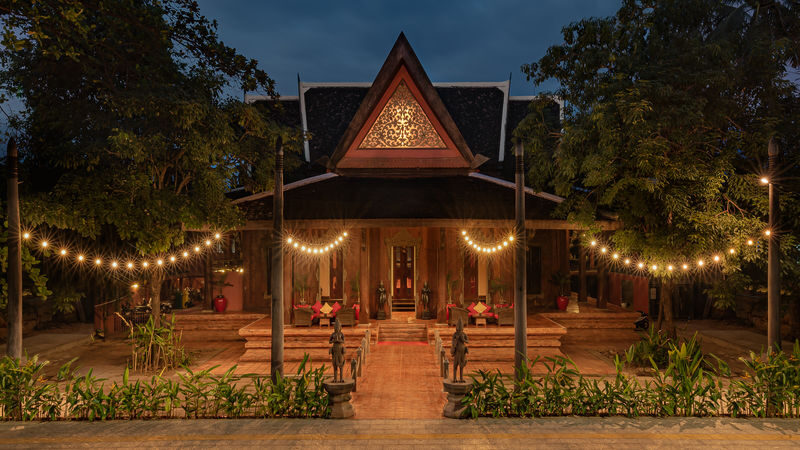 Apsara Theatre: Apsara Show & Cuisine Dinner with Transfer - Five dances, not just an Apsara finale