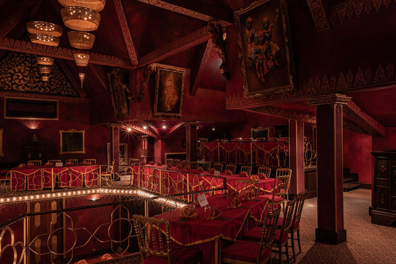Apsara Theatre: Apsara Show & Cuisine Dinner with Transfer - The 19:00 pickup and the short tuk-tuk ride