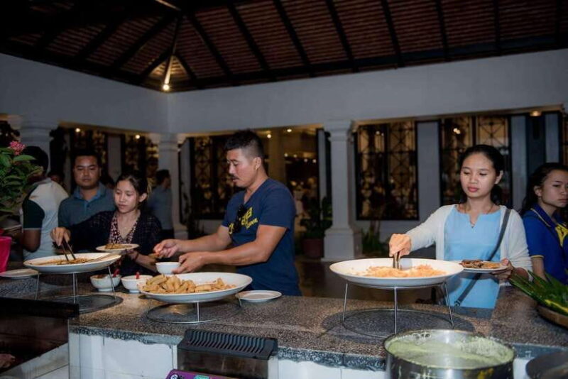 Apsara Traditional Dances & Local Buffet with Tuk-Tuk Ride - Good To Know
