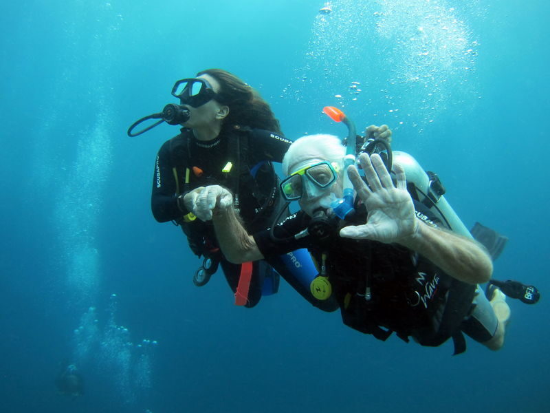 Aqua Bliss: Discover Scuba Diving in Lembongan with PADI 5* Center - Moving from practice to open water