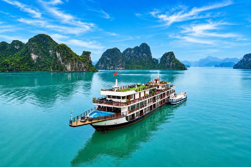 Aqua Elegance 2D1N Cruise: Ha Long Bay Tour with Sung Sot & Ti Top - Two days that trade road time for bay time