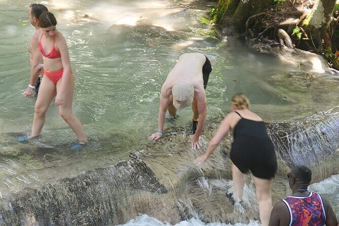 Aqua Explorer in Ochi Rios Jamaica - FAQ