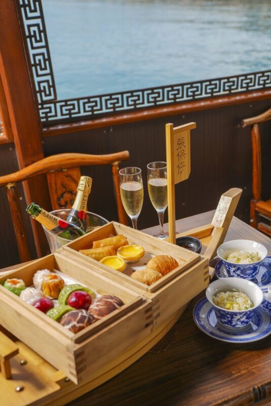 Aqua Luna Victoria Harbour Cruise Experience - How the fare compares with the experience
