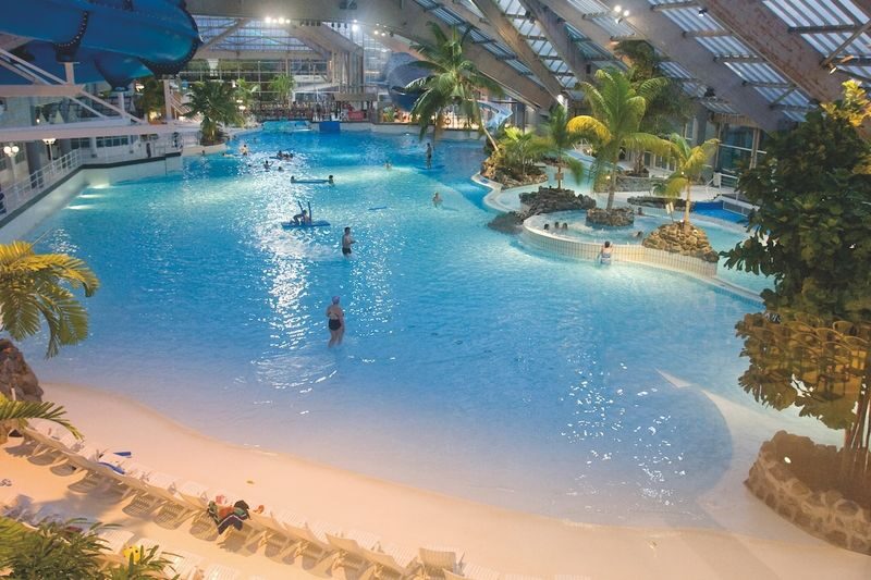 Aquaboulevard Water Park Admission in Paris - Planning around children and changing rooms