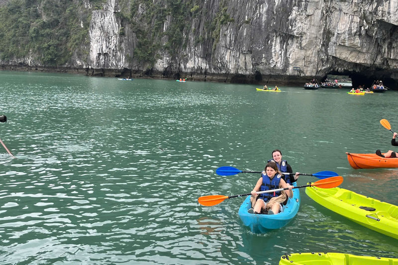 Aquamarine 2D1N Cruise: Ha Long Bay, Sung Sot, Ti Top - Day two: Tai Chi and Sung Sot Cave