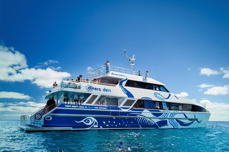 AquaQuest Day Trip to the Outer Reef - Two outer reef sites make the long day worthwhile