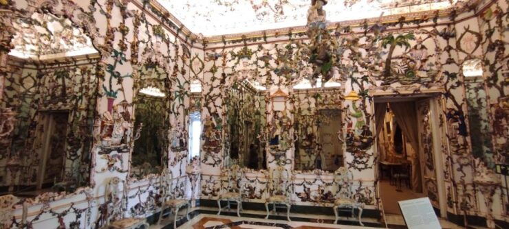 Aranjuez: Royal Palace Guided Tour With Entry - Tour Details