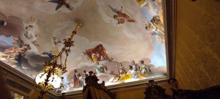 Aranjuez: Royal Palace Guided Tour With Entry - Experience